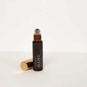 Lemon balm & frankincense essential oil roller for reflectio